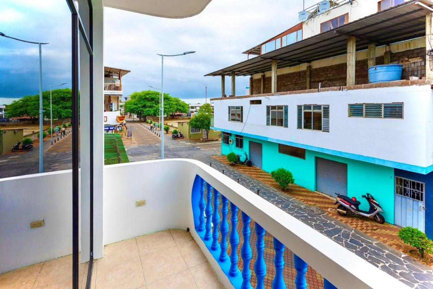 Blue Horizon - Galapagos Home Пуэрто-Бакерисо-Морено Экстерьер фото