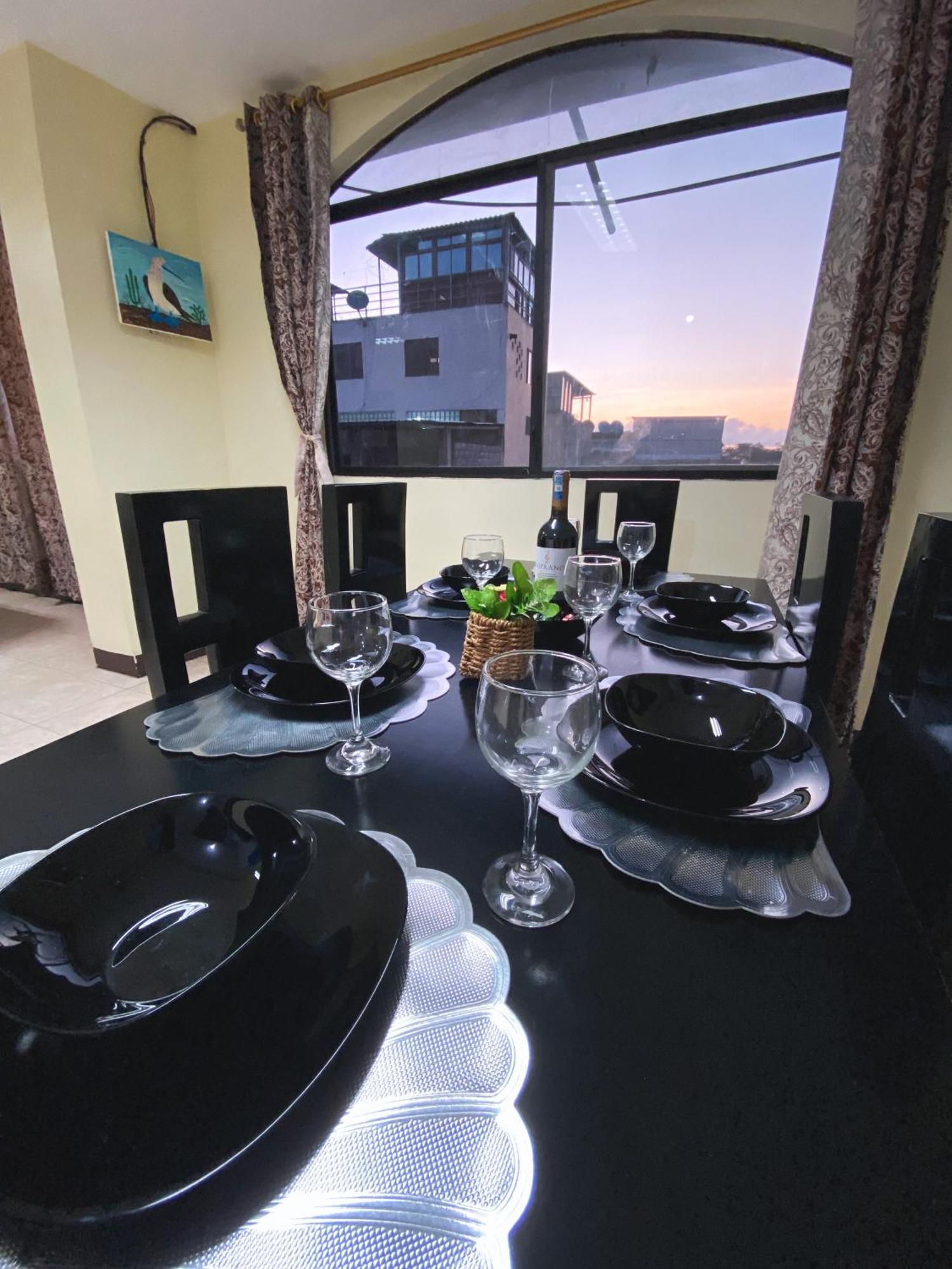 Blue Horizon - Galapagos Home Пуэрто-Бакерисо-Морено Экстерьер фото
